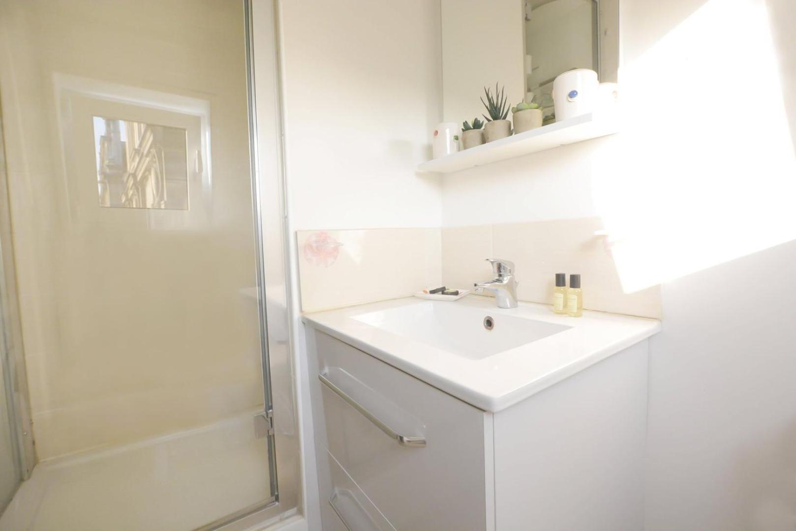 Guestready - Lumineux Pres De La Gare Ranelagh Appartamento Parigi
